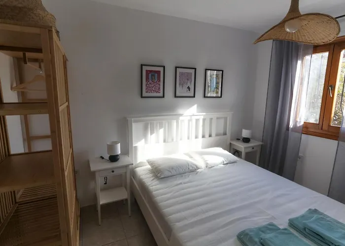 Salty Pines Elani 펜션 카산드리아