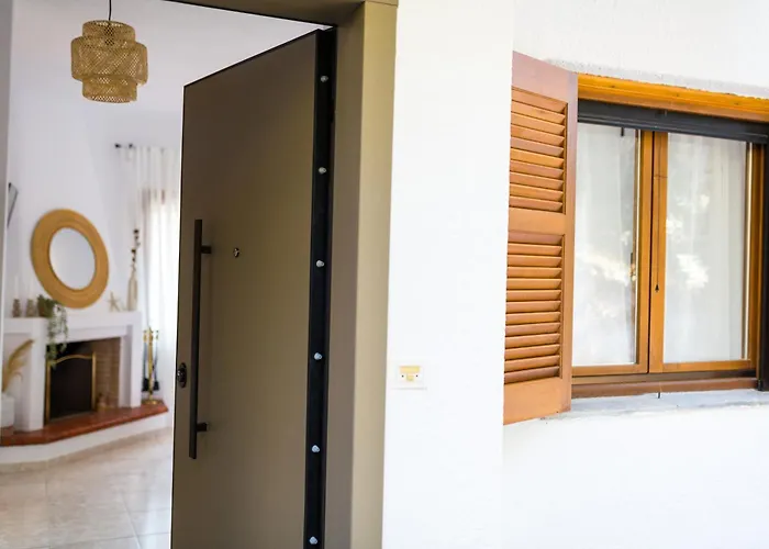 Salty Pines Elani 펜션 *